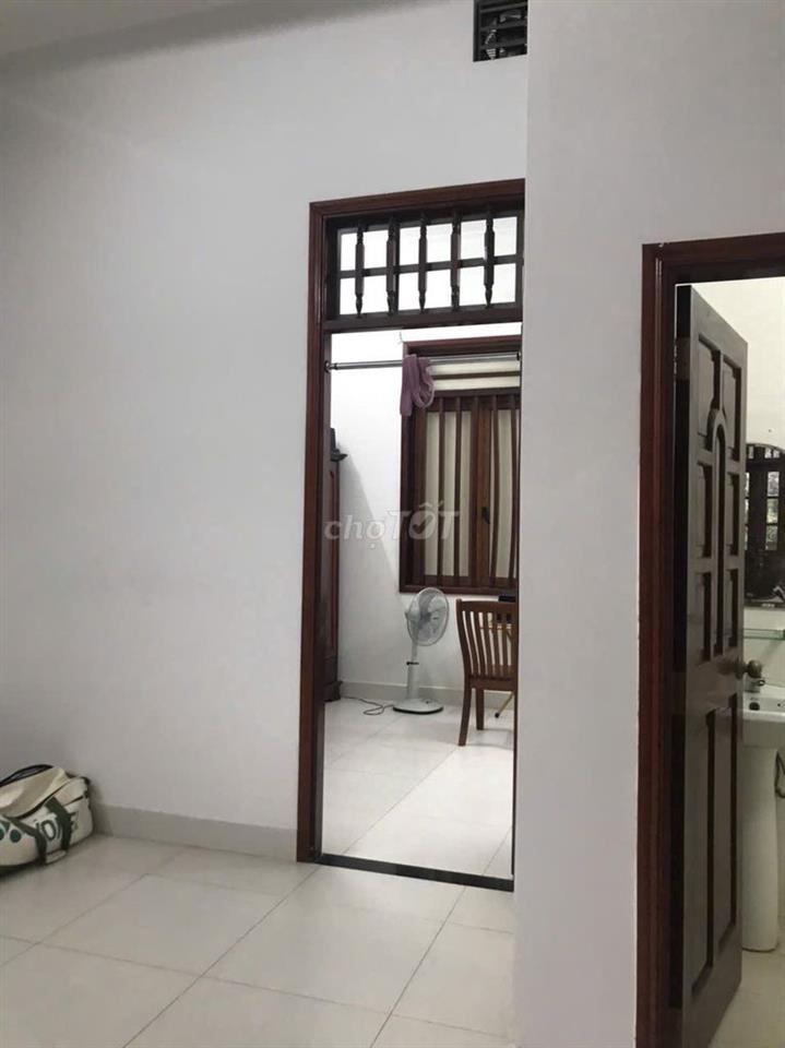 Bán nhà khu vực đầu hẻm lê hồng phong