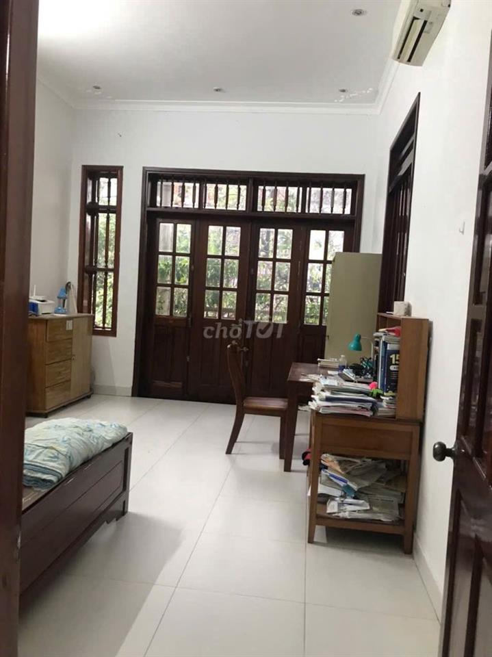 Bán nhà khu vực đầu hẻm lê hồng phong