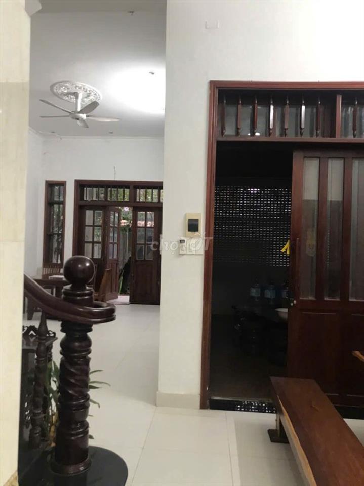 Bán nhà khu vực đầu hẻm lê hồng phong