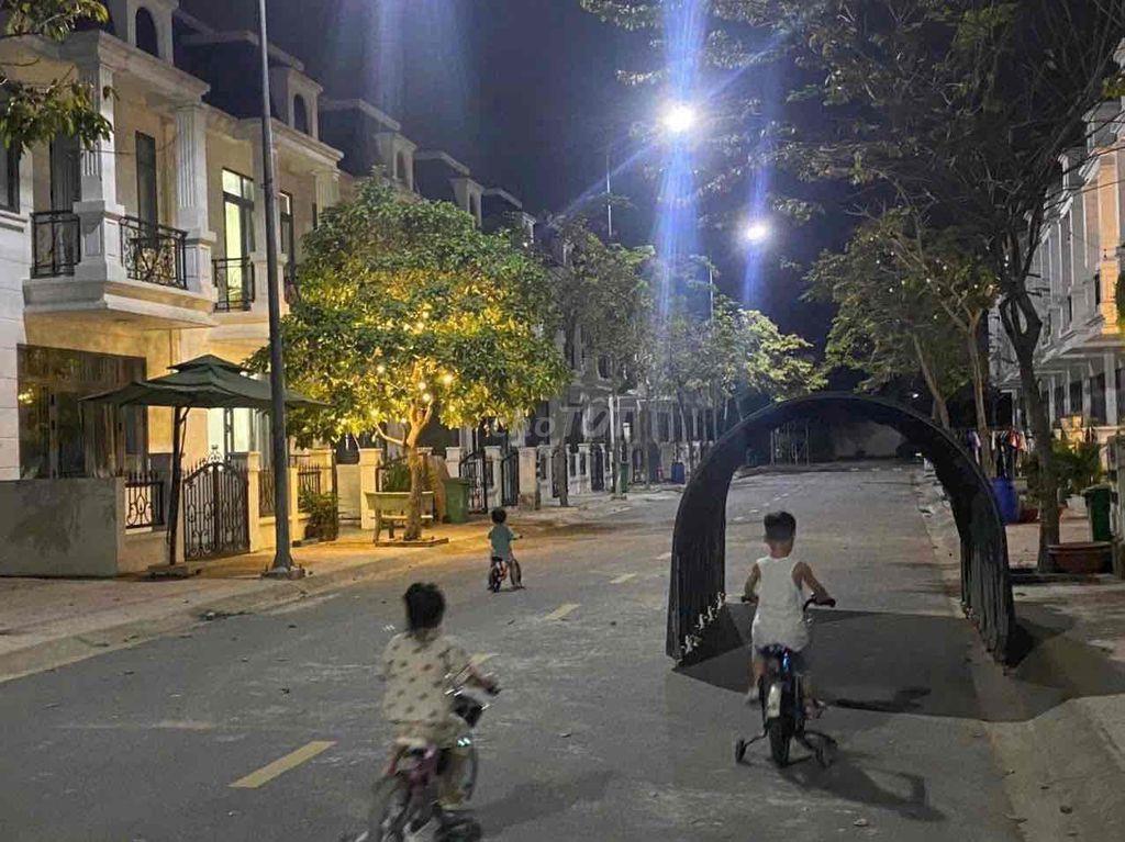 Chính chủ cần bán nhà khu nhà ở Phước Điền Citizen