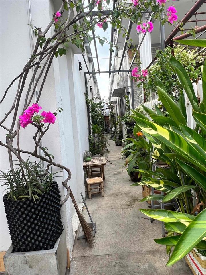 Bán nhà 155m. sổ hồng riêng, full thổ cư