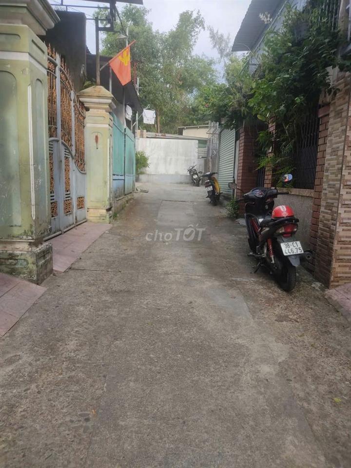 CẦN BÁN GẤP NHÀ CẤP 4