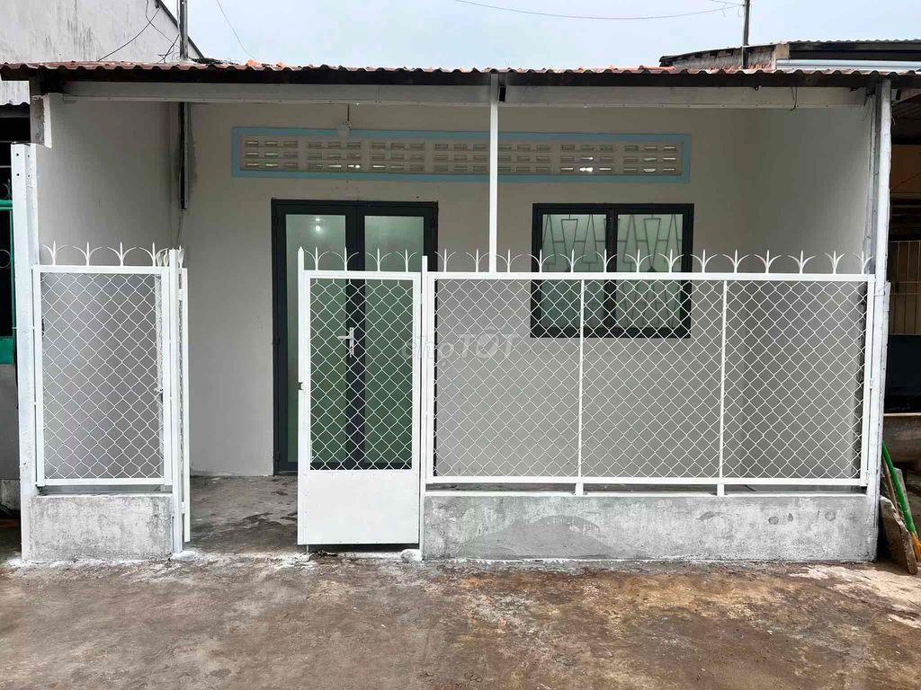 Cho thuê nhà nguyên căn : Mặt tiền đường hẻm xe 🚗 thẳng rộng , gần trư