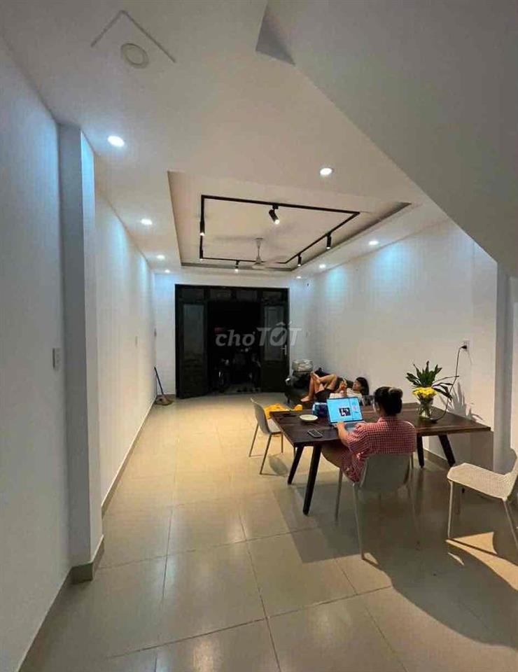 PHÒNG CHO THUÊ QUẬN 12 – FULL TIỆN NGHI 20m2 phòng 80m2 Bếp và Khách