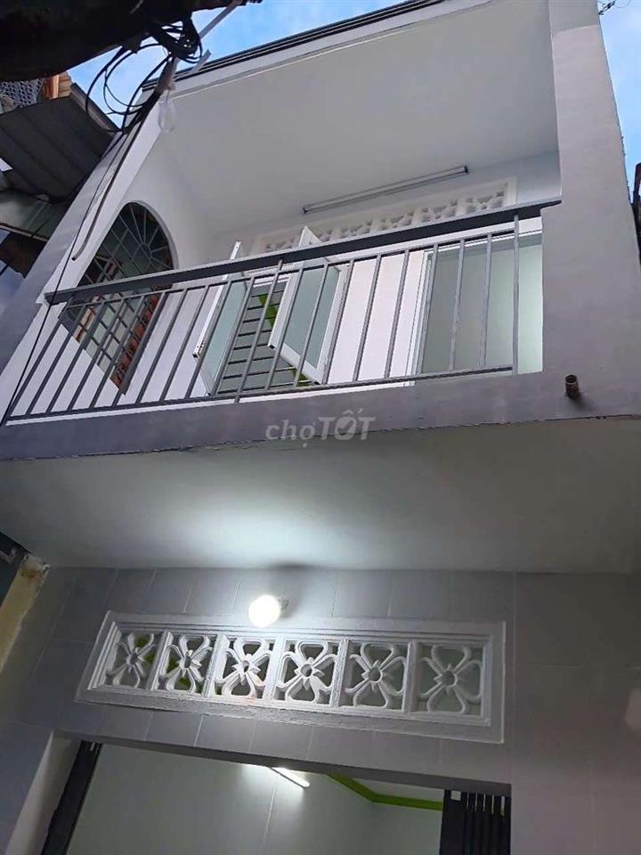 Bán nhà giá rẻ quận 8 dọn vào ở ngay