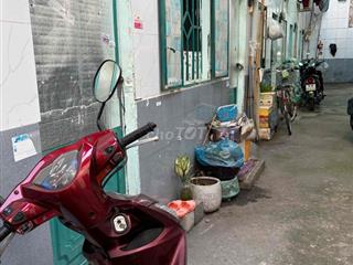 Tìm bạn nữ ở ghép