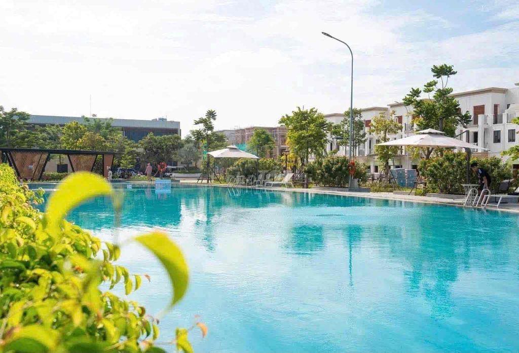 cho thuê nhà nguyên căn mới tinh 100% full nội thất