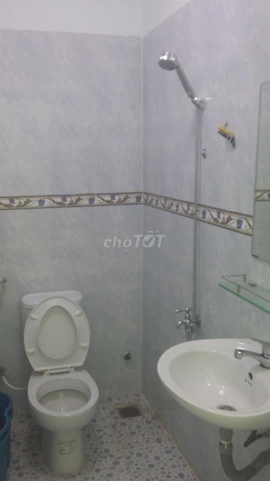 Cho thuê nhà nguyên căn 1 trệt, 1 lầu đường số 28, P.Linh Đông, TĐ