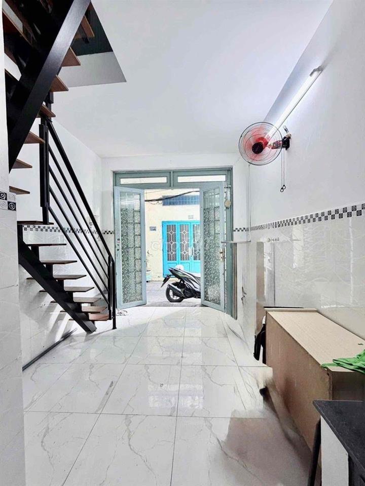 ccg bán nhanh nhà hẻm lê văn thọ sau căn mt.