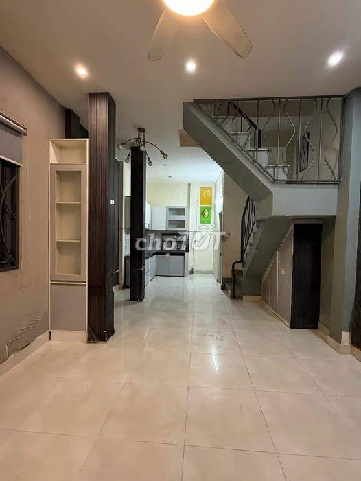 Bán nhà 4x10m Thống Nhất P10 Gò Vấp 2PN 3 mặt tiền