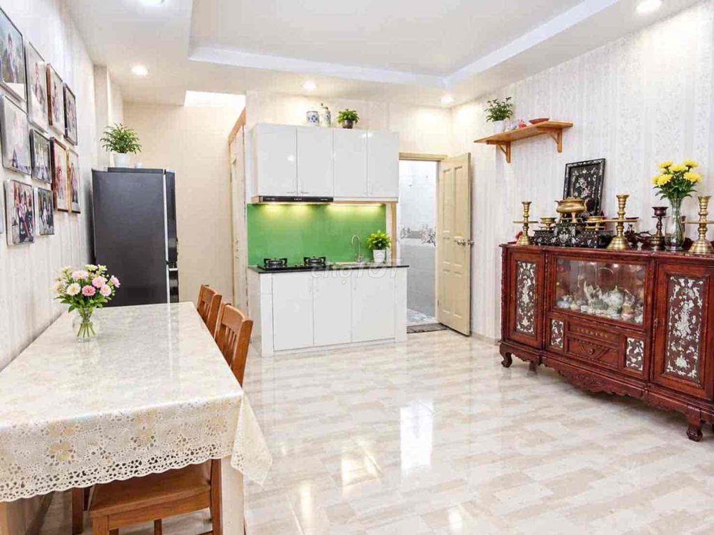 Phan Văn Trị 2.xT .Lô Góc Hẻm 3G .Nhà Mới Ở Luôn.           Ngay chợ c