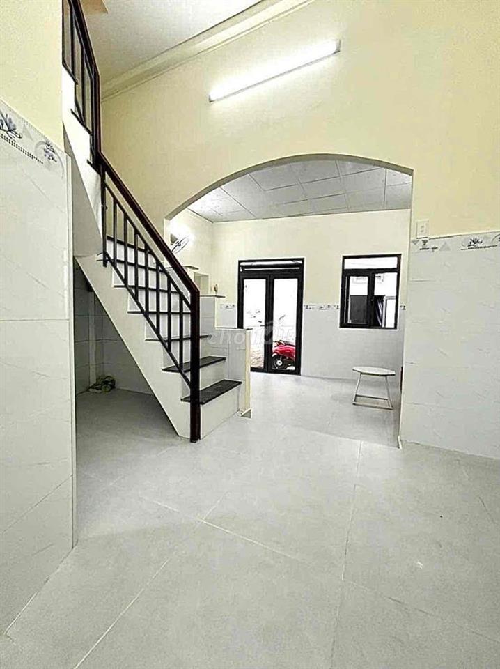 2Đ6 rộng 28m2. Hẻm Rộng Ngay Trường ĐH Công Nghiệp TP HCM Gần Vincom P