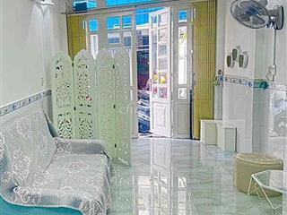 Phạm Văn Đồng Giám 600Tr Còn 3,8T Gả Nhanh Em Chân Dài         Hướng đ