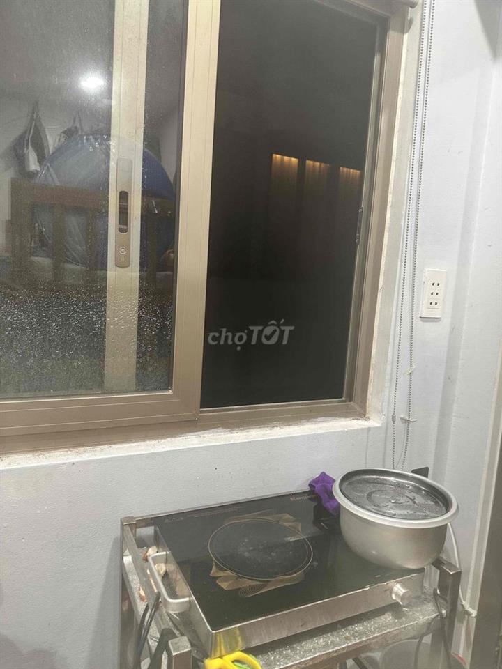 Tìm bạn nữ ở ghép chia tiền phòng