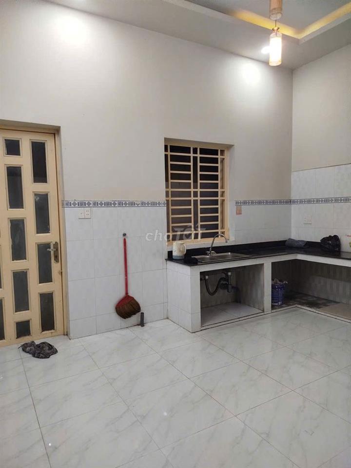 nhà cho thuê  5 x 22 trong khuôn đất 240 m2 đường TL 15, Củ Chi