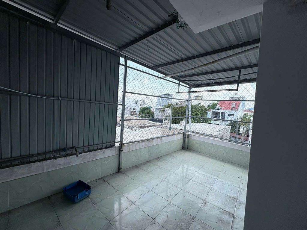 Cần tìm bạn ở ghép nhà nguyên căn