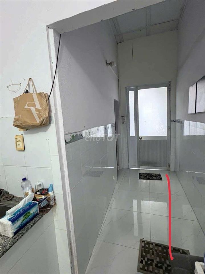 Cần tìm bạn ở ghép nhà nguyên căn