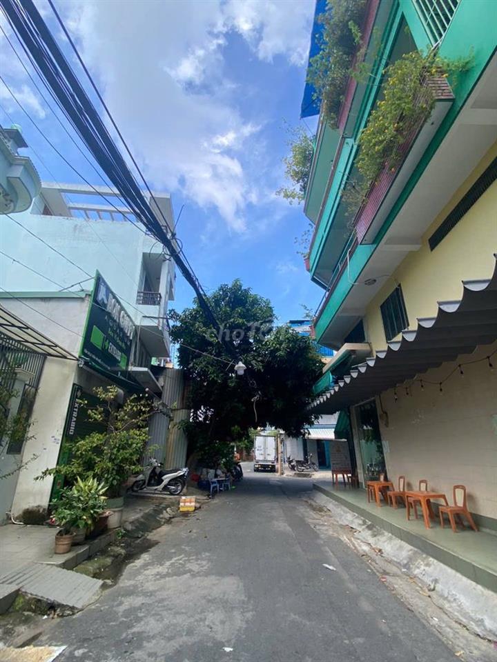 Cho thuê MTKD khu Chợ Hoa. DT: 4 x 16. Trệt + Lửng. Giá: 12 Triệu TL