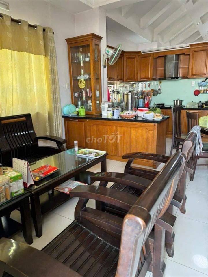 Cho thuê nhà Góc 2MT Lý Thánh Tông. DT: 4 x 16 - 4 Tầng. Giá: 18 Triệu