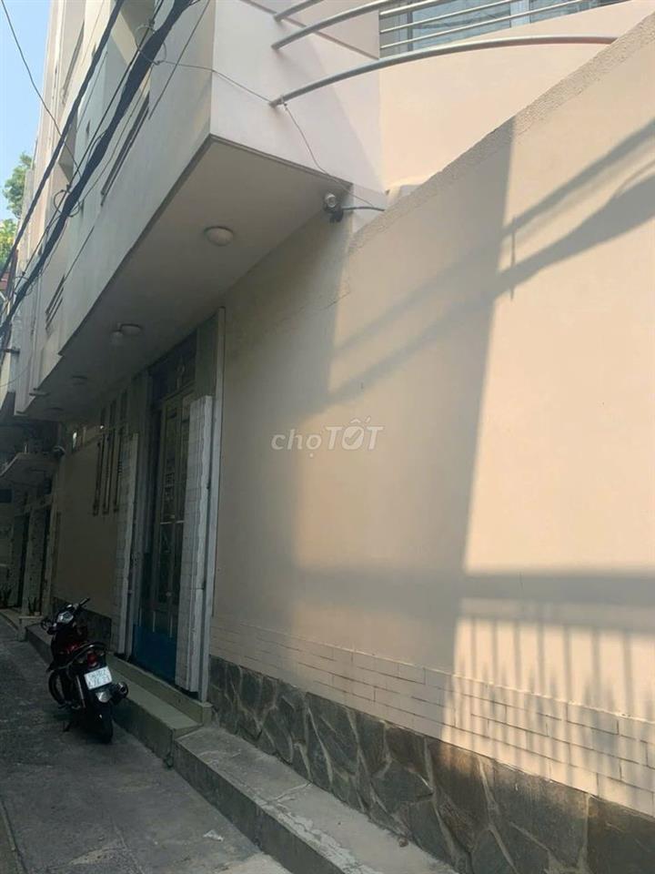 Cho thuê nhà Góc 2MT Lý Thánh Tông. DT: 4 x 16 - 4 Tầng. Giá: 18 Triệu