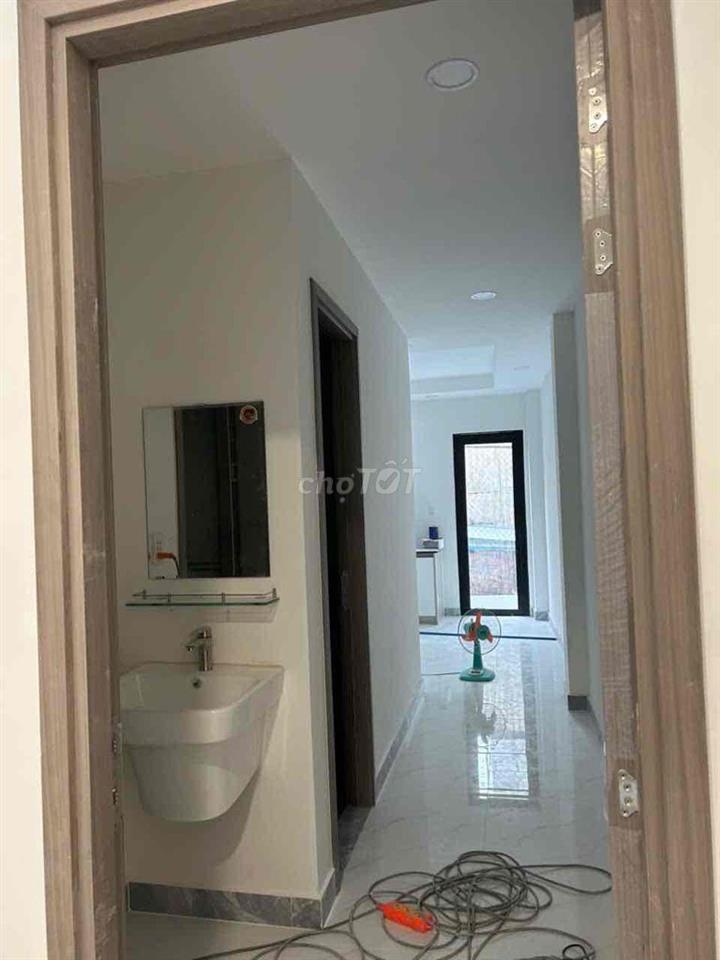 Căn hộ đường Hậu Giang mới xây, full nội thất, sát chợ. 4.8 Triệu