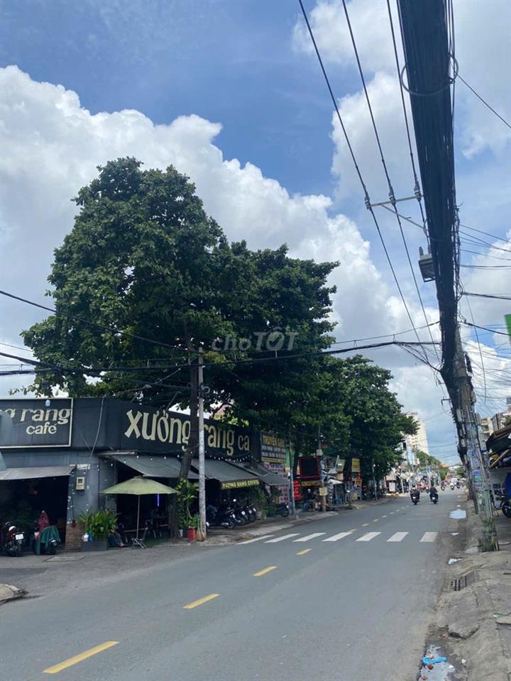 MTKD giáp Quận 6, DTSD: 5m x 26m. 2 Tầng, HĐT: 22 Triệu. Giá: 11.5 Tỷ