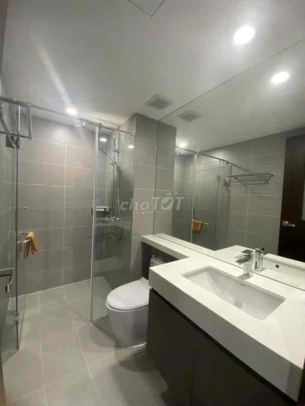 CĂN HỘ 1 PHÒNG NGỦ FULL NỘI THẤT, BAN CÔNG THOÁNG NGAY TRUNG TÂM QUẬN