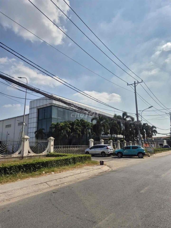 Vila Hóc Môn, xe hơi ngủ trong nhà, ngang 5,6m, 4.85tỷ