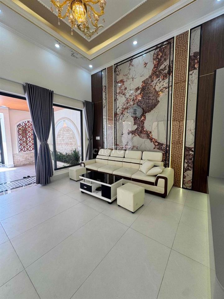 Bán biệt thự villa 150m2 thiết kế Singapore sân vườn thoáng đẹp