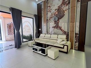 Bán biệt thự villa 150m2 thiết kế Singapore sân vườn thoáng đẹp