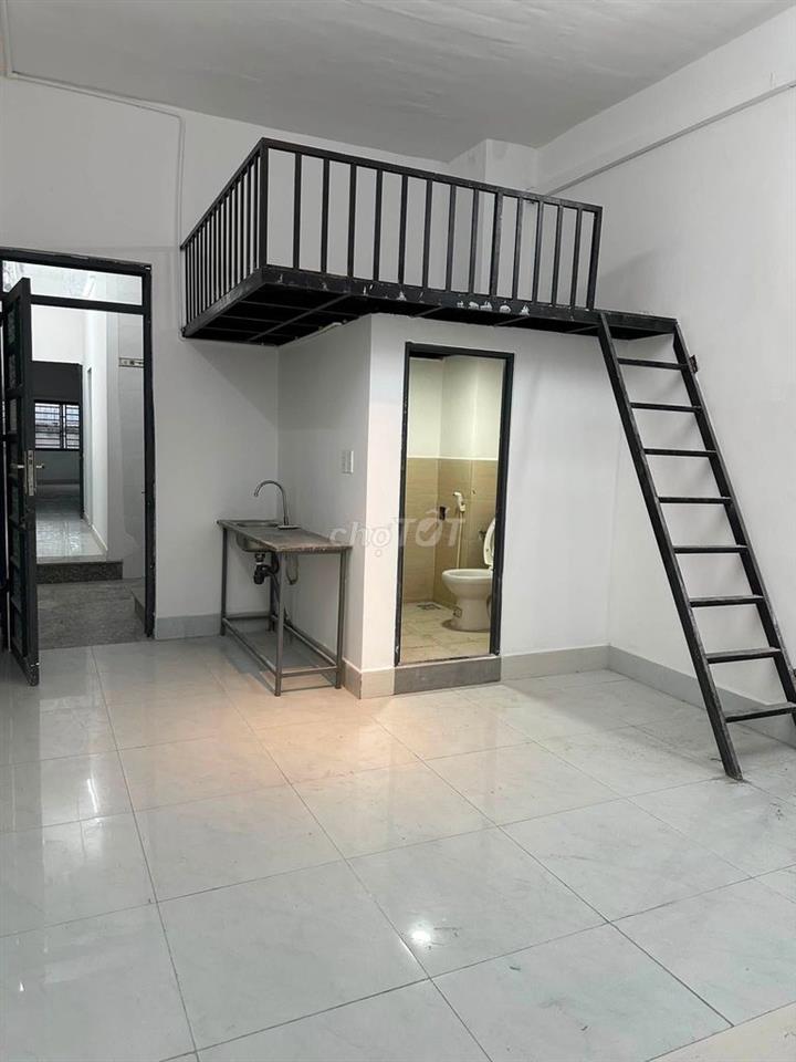 Phòng trọ cách UFM Long Trường 2,5km