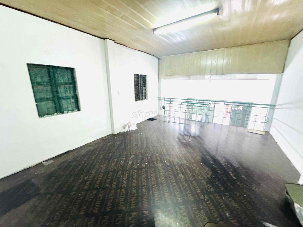 Cho thuê nhà Kiệt 5m Nguyễn Đức Trung gần biển cách đường chỉ 15m