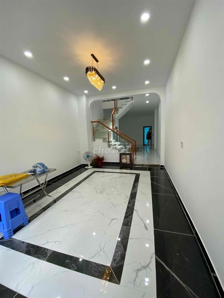 Nhà 3 tầng mới xây hẻm 20/13 mã lò