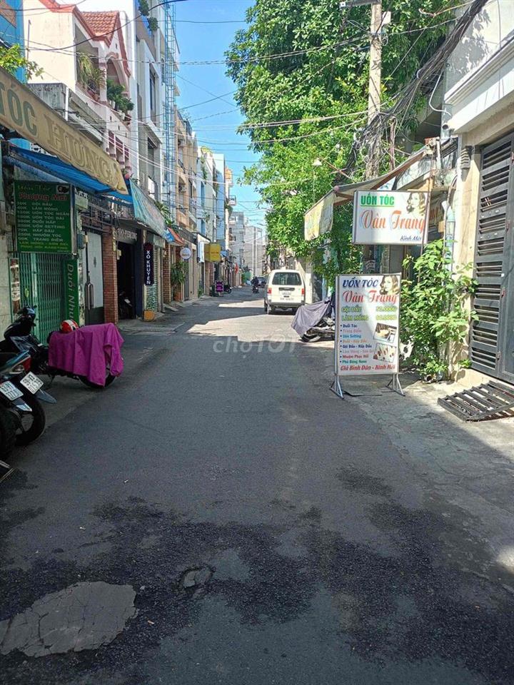Hẻm xe hơi cách 5 căn ra MT Thành Thái