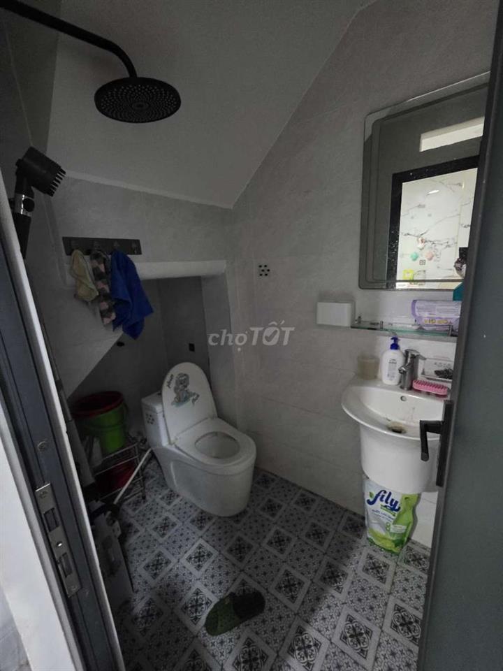 Cần cho thuê nhà mới đẹp, 3pn 2wc quận 12
