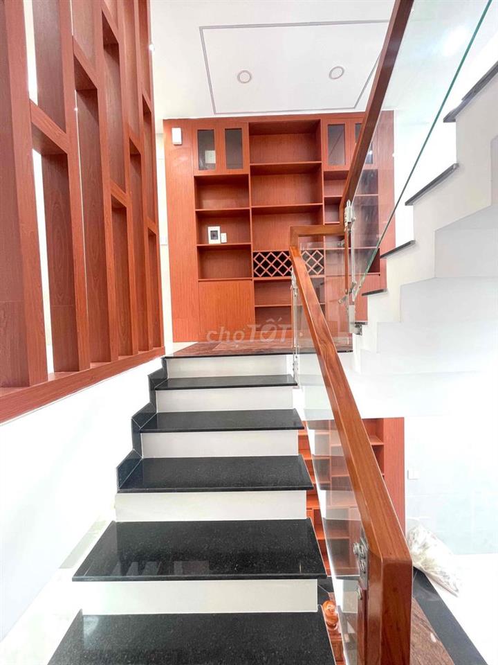 NHÀ MỚI ĐƯỜNG LÊ ĐÌNH CẨN - NGAY CHỦ (Nhà nở hậu)