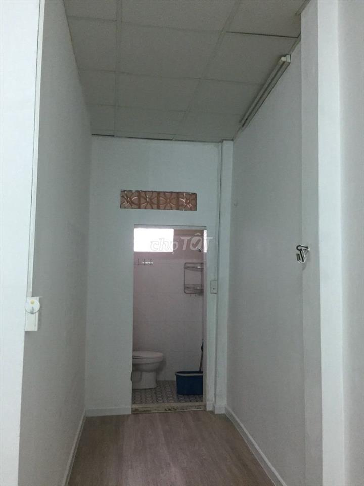 Cho thuê phòng trọ 20m2 - đường XVNT, phường Thạnh Mỹ Tây  tp HCM