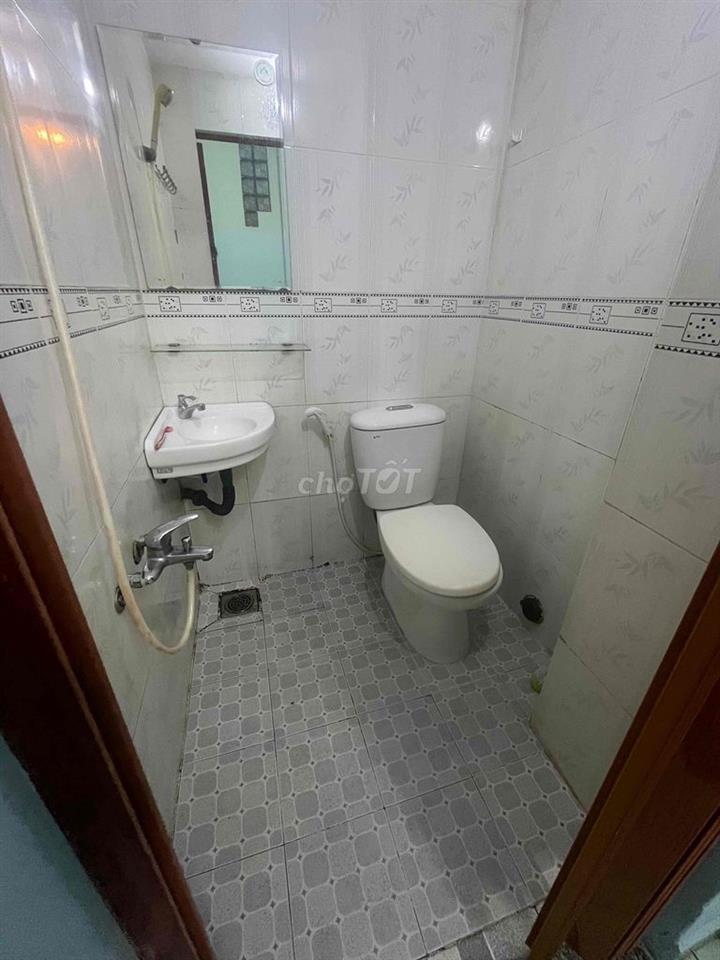 [CHO NỮ THUÊ PHÒNG]