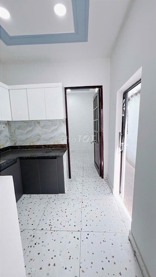 Nhà đẹp, mới xây Đoàn Văn Bơ Q4, dt 41m2 - nhỉnh 4 tỷ.