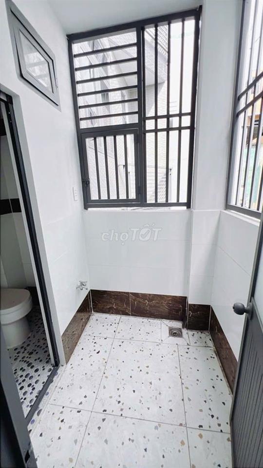 Nhà đẹp, mới xây Đoàn Văn Bơ Q4, dt 41m2 - nhỉnh 4 tỷ.