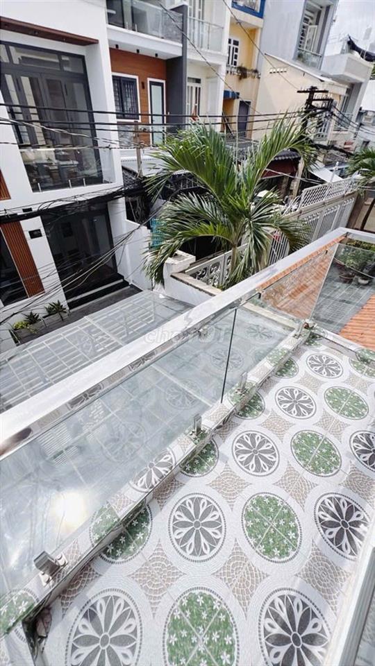 Nhà đẹp, mới xây Đoàn Văn Bơ Q4, dt 41m2 - nhỉnh 4 tỷ.