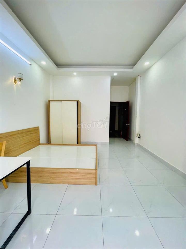 CHO THUÊ PHÒNG STUDIO BAN CÔNG FULL NỘI THẤT -QUẬN 3