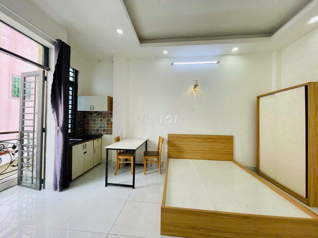 CHO THUÊ PHÒNG STUDIO BAN CÔNG FULL NỘI THẤT -QUẬN 3