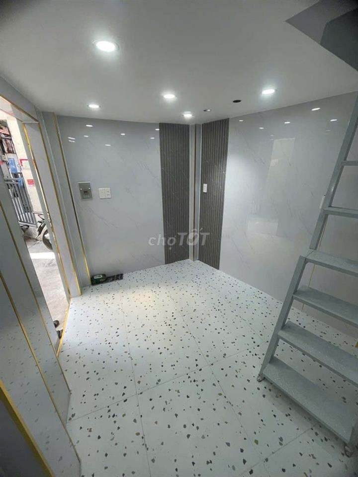 Nhà căn góc 2 mặt tiền - Bến Vân Đồn Q4- 3 tầng - nhỉnh 1 tỷ.