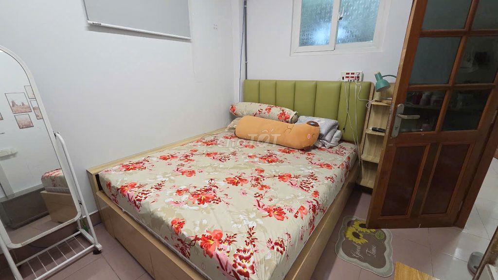 Nhà sát MT Hậu Giang có nội thất, hẻm xe hơi tiện làm VP, SPA, ở GĐ