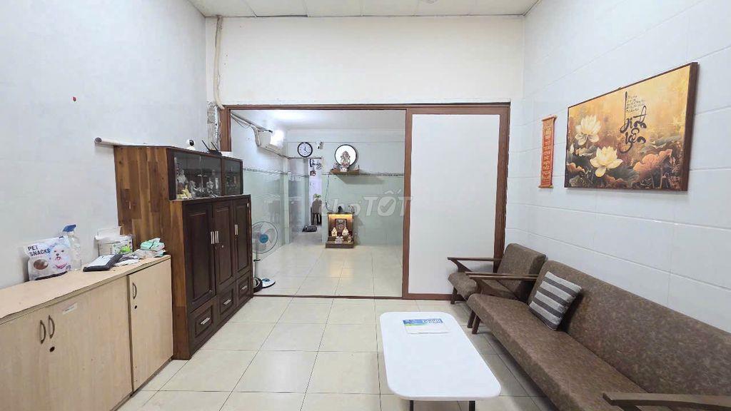 Nhà sát MT Hậu Giang có nội thất, hẻm xe hơi tiện làm VP, SPA, ở GĐ