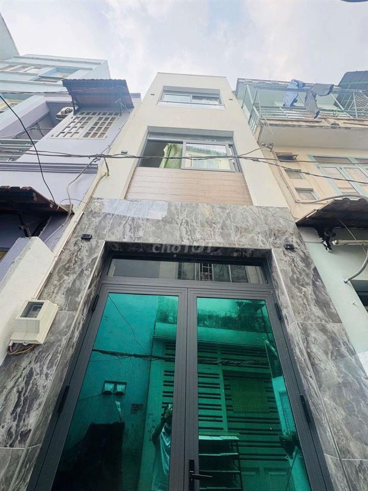 Nhà nguyên căn đường 3 tháng 2, 2PN full nội thất 11tr