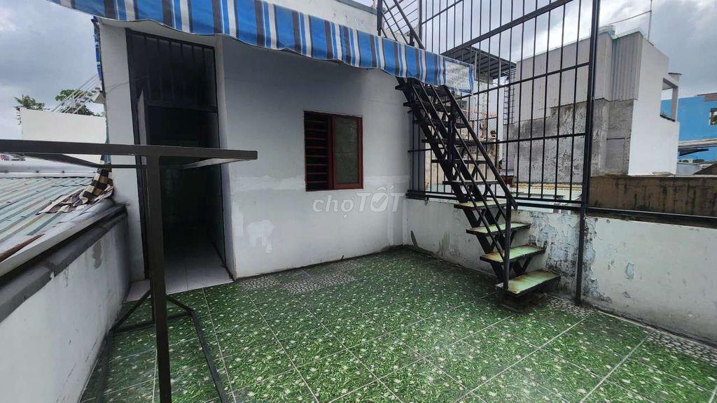 Nhà nguyên căn Q11 6PN ở, làm CHDV