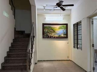 Nhà hẻm Đồng Nai 7x7m 4PN tiện ở gia đình