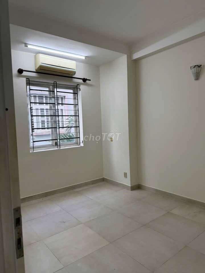 Nhà hẻm Đồng Nai 7x7m 4PN tiện ở gia đình